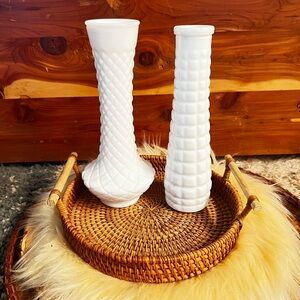 Elegant White milk glass Vases - Set of 2